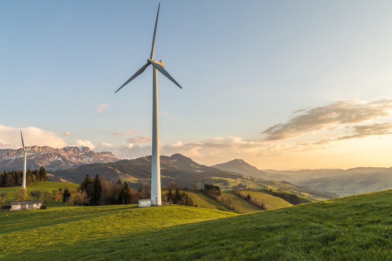 etoro invest in renewable energy funds UK